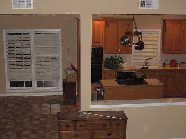 2nd image of 5767 Gateway Blvd