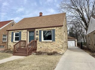 224 S 80th St, Milwaukee, WI 53214