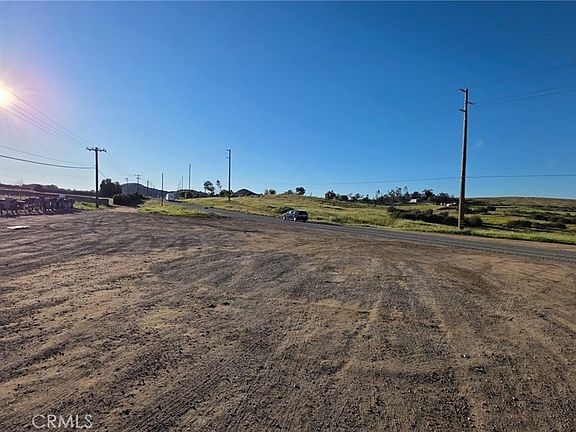 5th image of 25390 Bundy Canyon Rd