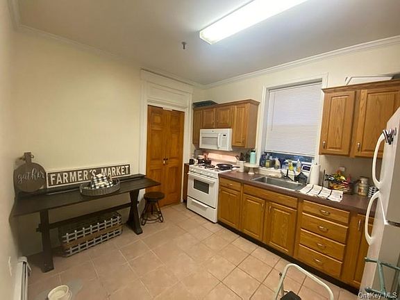 3rd image of 65 Morgan St APT 1