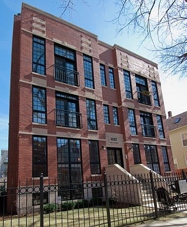 1st image of 3247 N Kenmore Ave APT 1N