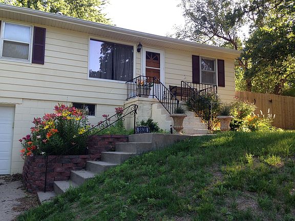 3rd image of 8638 Pinkney St