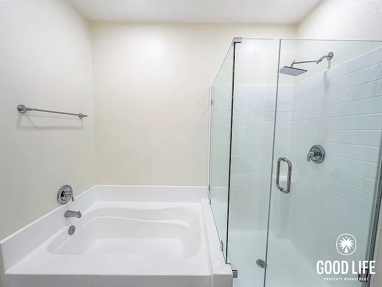 2260 Watermarke Pl — Photo 22