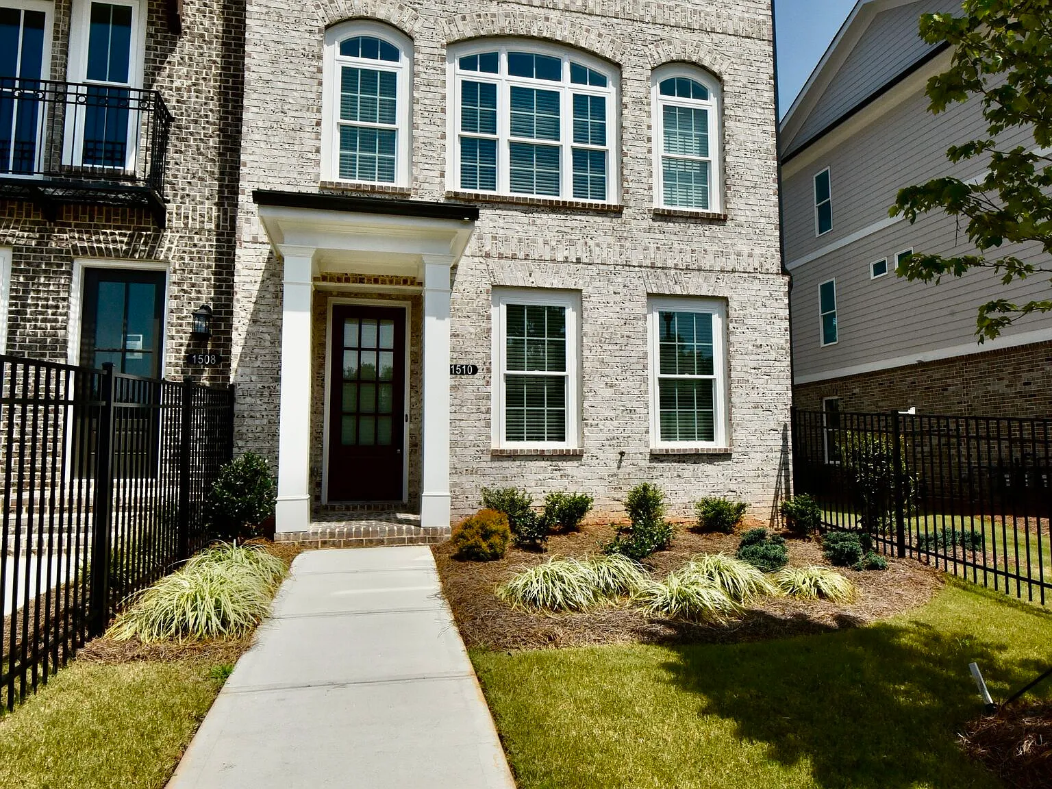 4 bed, 3.5 bath, $3,250 — Photo 3