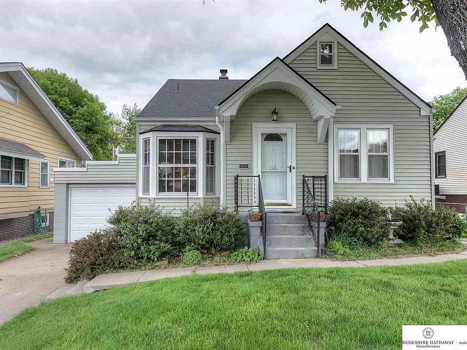 1st image of 2209 S 32nd Ave