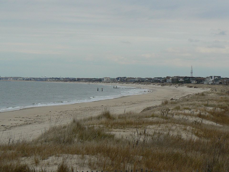 Beach 3 blocks away