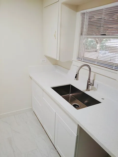2 bed, $1,800 — Photo 2