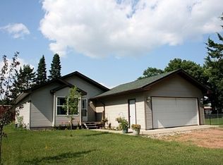 2910 Willow Dr, Plover, WI 54467