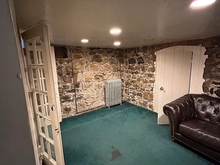 415 S University Ave #8 — Photo 8