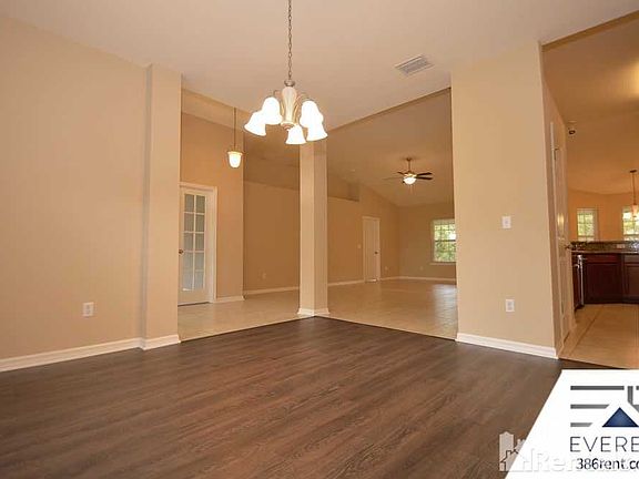 4th image of 44 Ballenger Ln