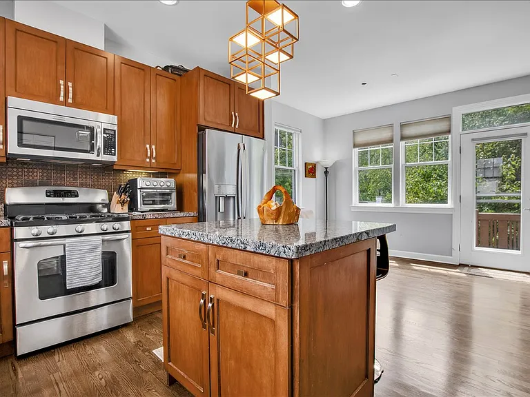 kitchen and kitchen table area