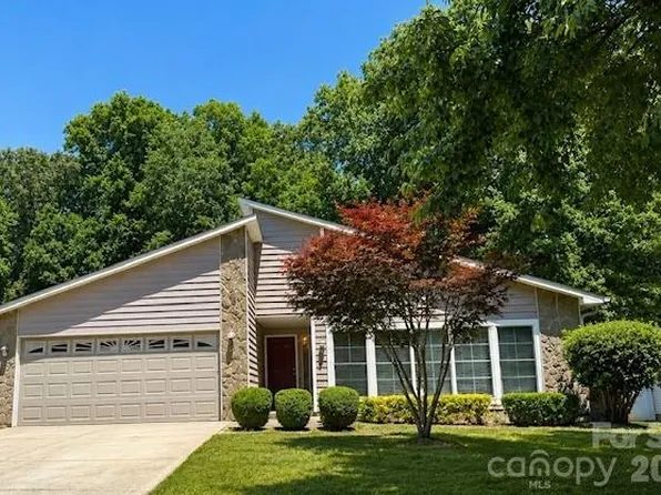 7636 Eastbourne Rd, Charlotte, NC 28227