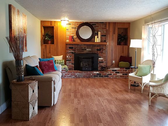3rd image of 10008 NW 16th Ave