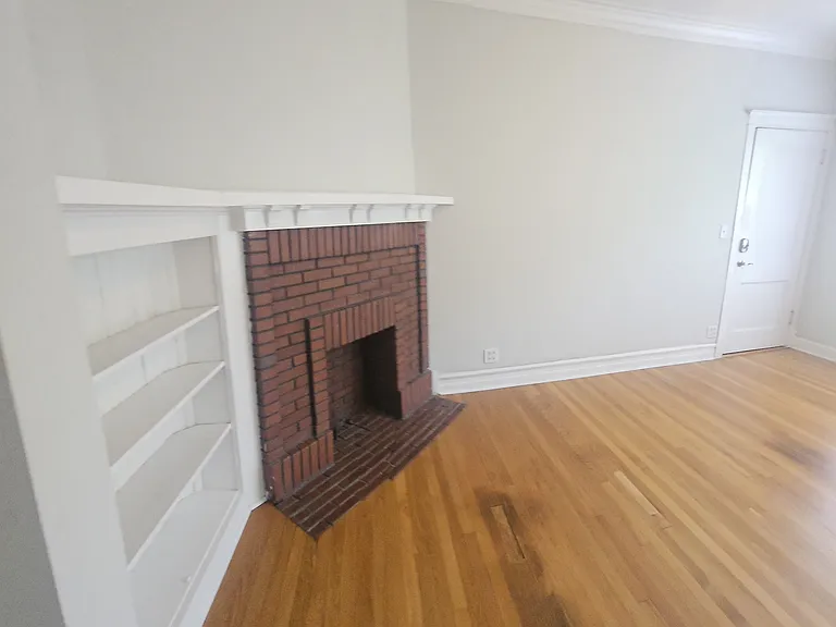 5825 N Wayne Ave #2N — Photo 2
