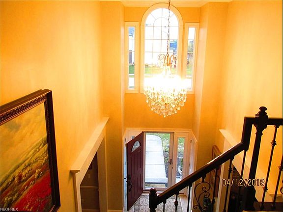 3rd image of 27075 Sanctuary Ln