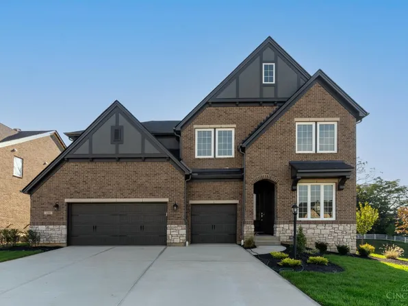 1193 Ridgewood Dr, Miami Township, OH 45140