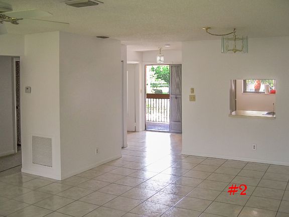 5th image of 4422 NW 20th St #465