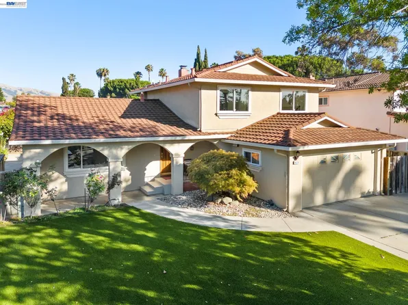 40374 San Sebastian Pl, Fremont, CA 94539