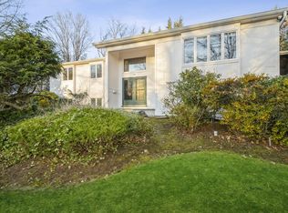 10 Truman Ct, Closter, NJ 07624