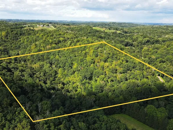 43167 Guthrie Rd, Gays Mills, WI 54631