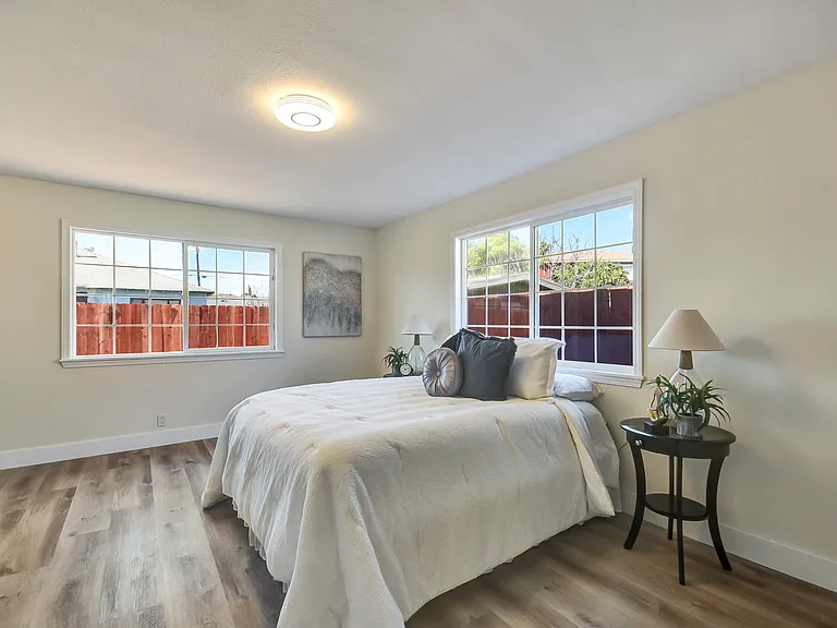 147 Wisteria Dr — Photo 18