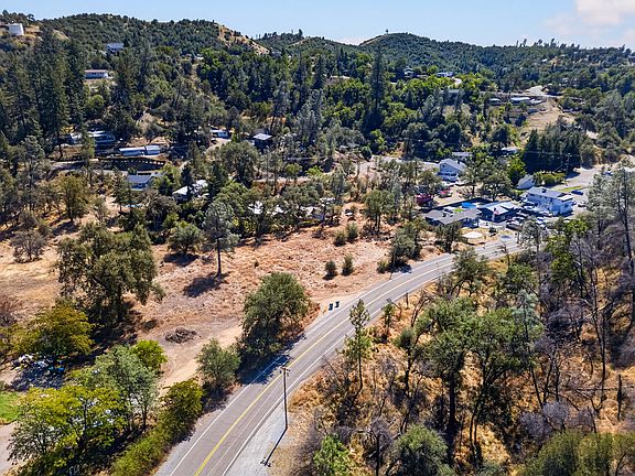 4th image of Bear Mountain Rd