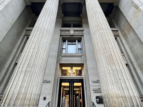 197 Yonge St, Toronto, ON