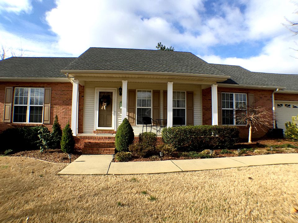 1st image of 938 Lone Oak Dr