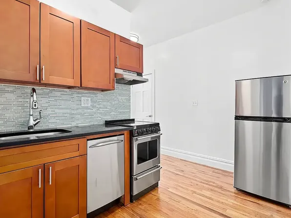 122 Norfolk Street image 1 of 5