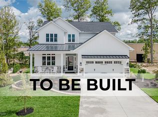 588 Magnolia Ct, Mayfield Village, OH 44143