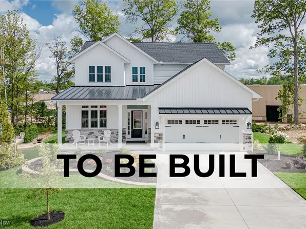 588 Magnolia Ct, Mayfield Village, OH 44143