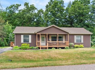303 Berry Ln, Wisconsin Dells, WI 53965