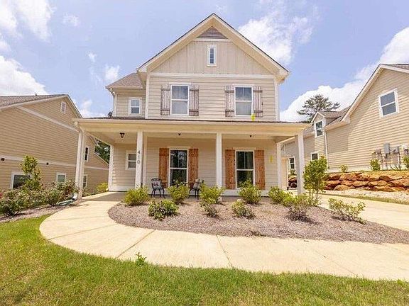 2nd image of 410 Lakeridge Dr