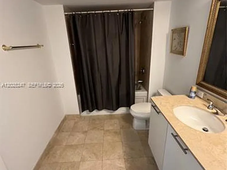 1800 N Bayshore Dr #2310 — Photo 41