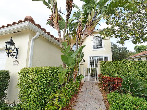 Home For Sale In Broken Sound Country Club