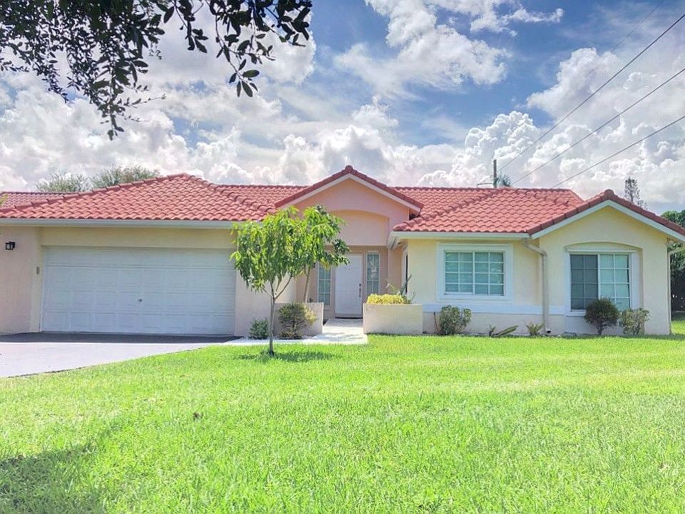1st image of 1049 Laguna Springs Dr