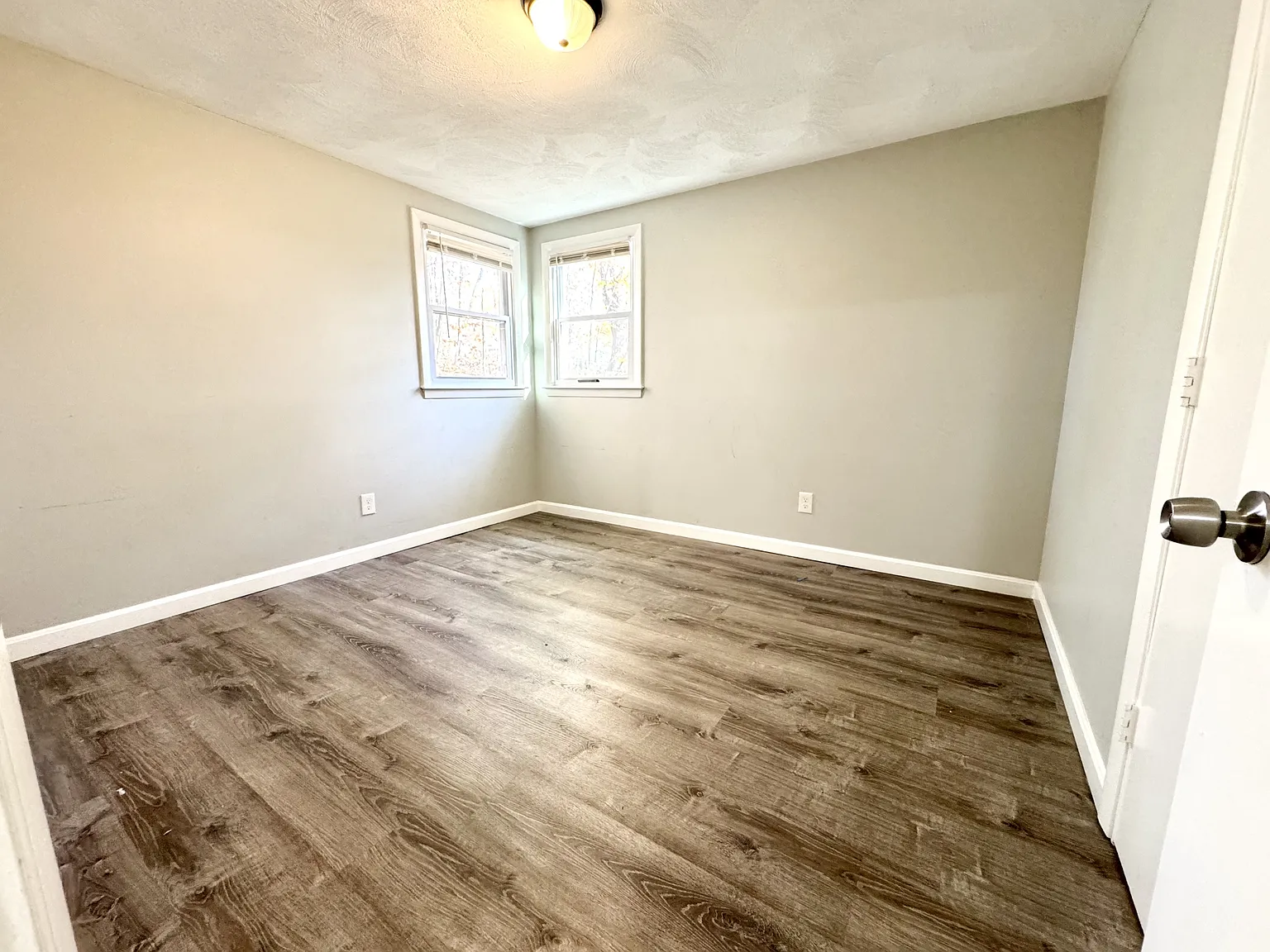 8 Lanesboro Road — Photo 2