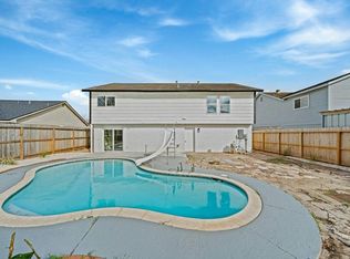 713 Sugar Hill Dr, La Porte, TX 77571