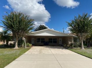 3715 S Lockwood Ridge Rd, Sarasota, FL 34239