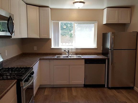 3rd image of 2116 10th St APT 4