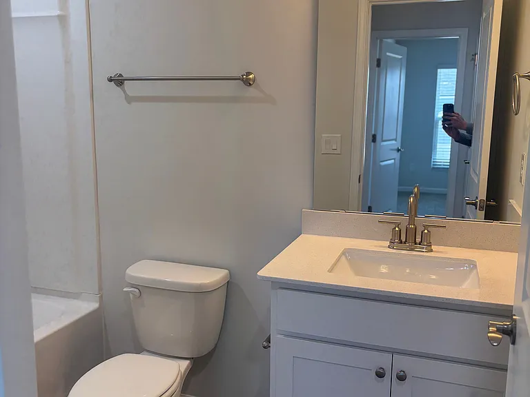 Shared bathroom for rooms #1 and #2