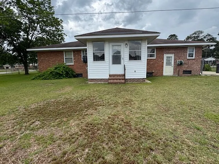 709 Luther Dr — Photo 19