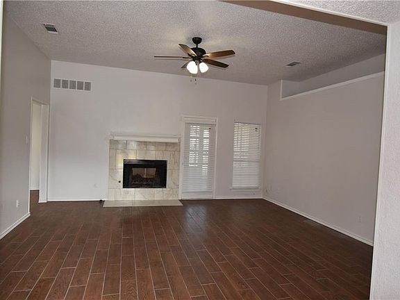 3rd image of 7116 Woodland Terrace Dr
