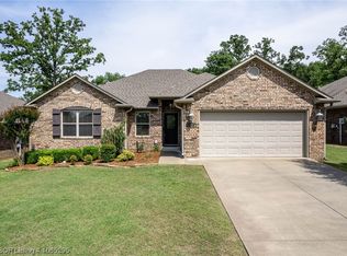 6215 Red Cedar Cir, Fort Smith, AR 72916