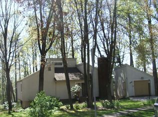 5504 Saddlebrook Ct, Burke, VA 22015