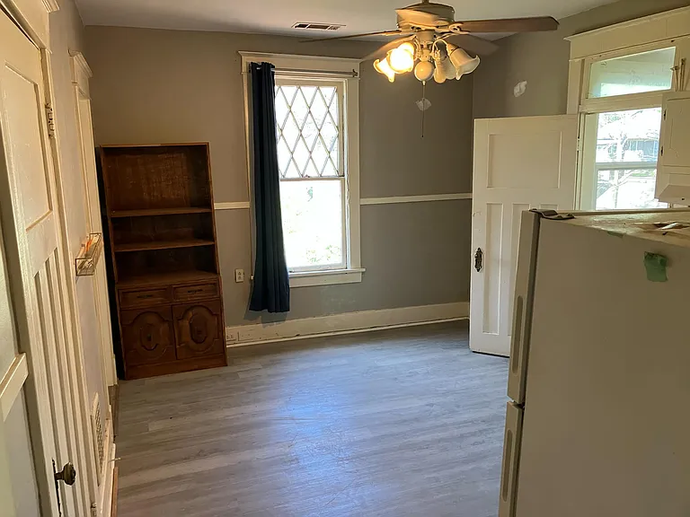 641 S Rembert St #641 — Photo 7