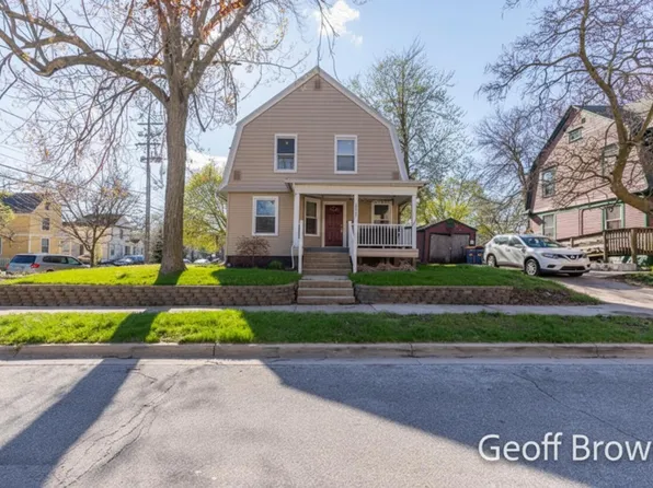 457 James Ave SE, Grand Rapids, MI 49503