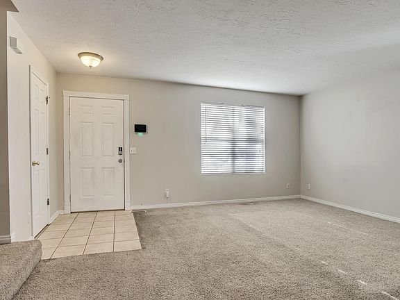 4th image of 1268 W Glengyle Ct