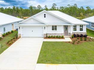 413 Bear Creek Blvd, Freeport, FL 32439