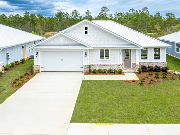 413 Bear Creek Blvd, Freeport, FL 32439